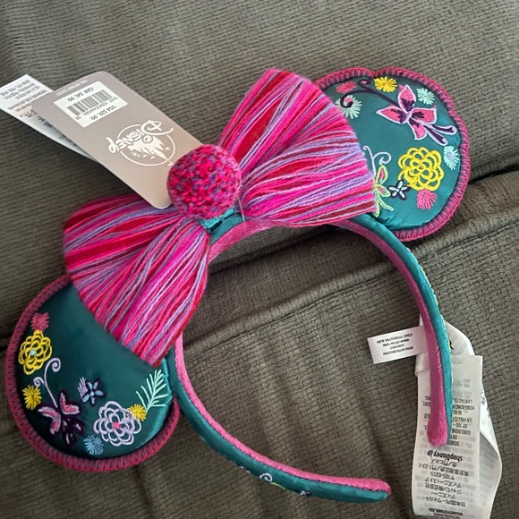 Minnie Mouse encanto ears. NWT - Picture 2 of 2
